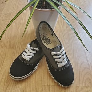 🦙 4/$25 Vans shoes